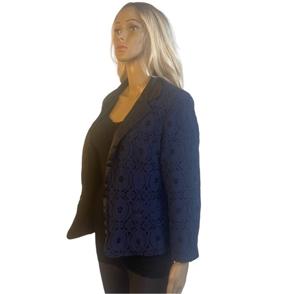 CHICO'S Blue and Black Lace Open Front Lightweight Jacket/Blazer - Picture 5 of 11